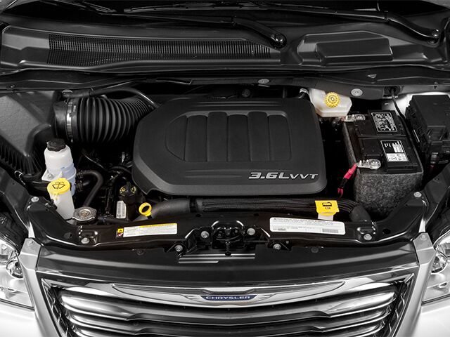 2014 Chrysler Town &amp; Country - HD Touring Hot Springs AR