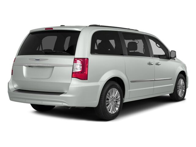 2014 Chrysler Town &amp; Country - HD Touring