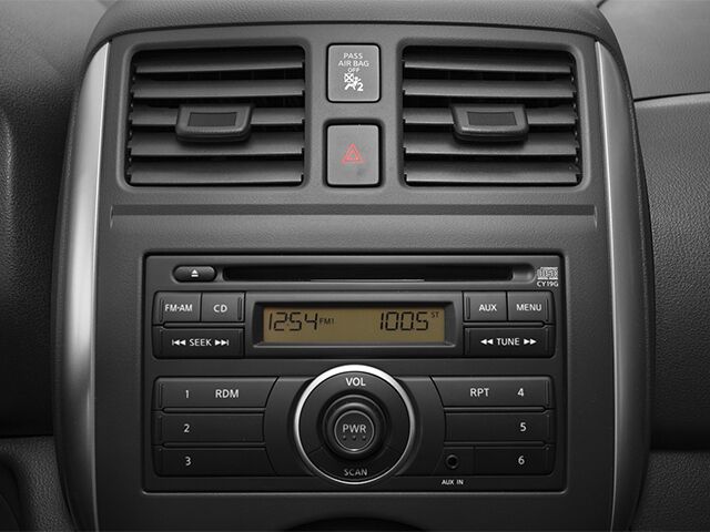 2014 Nissan Versa 1.6 SV Sedan Beeville TX