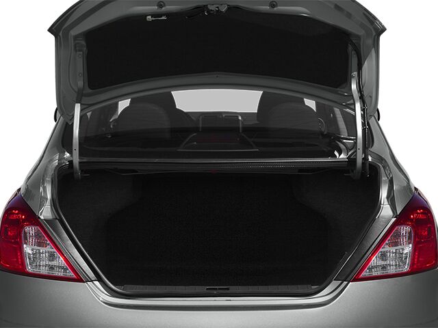 2014 Nissan Versa 1.6 SV Sedan Beeville TX