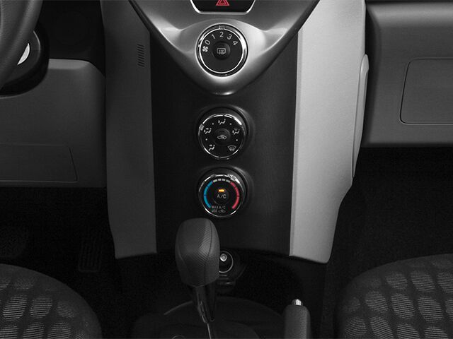 2014 Scion iQ 10 Series Chantilly VA