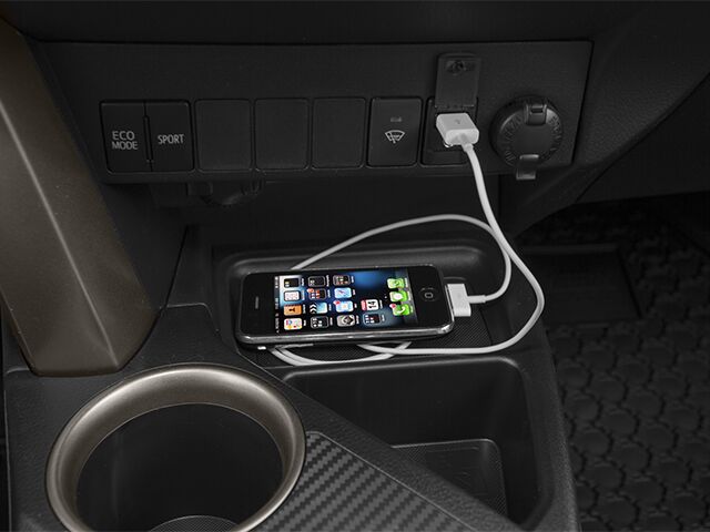 2014 Toyota RAV4 XLE Akron OH