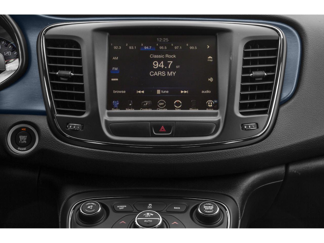 2015 Chrysler 200 S Akron OH