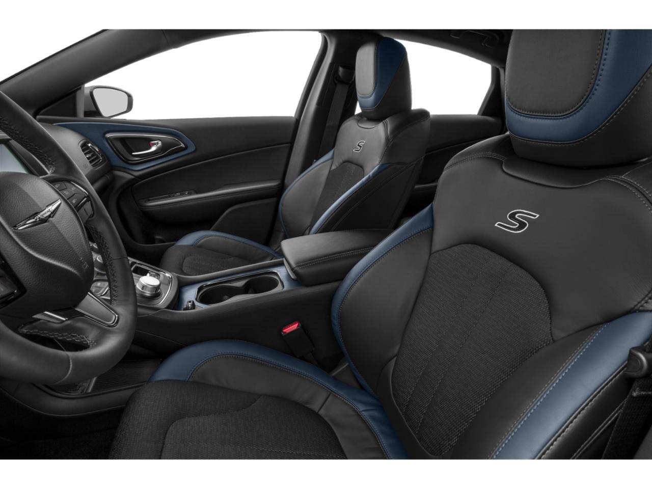 2015 Chrysler 200 S Akron OH