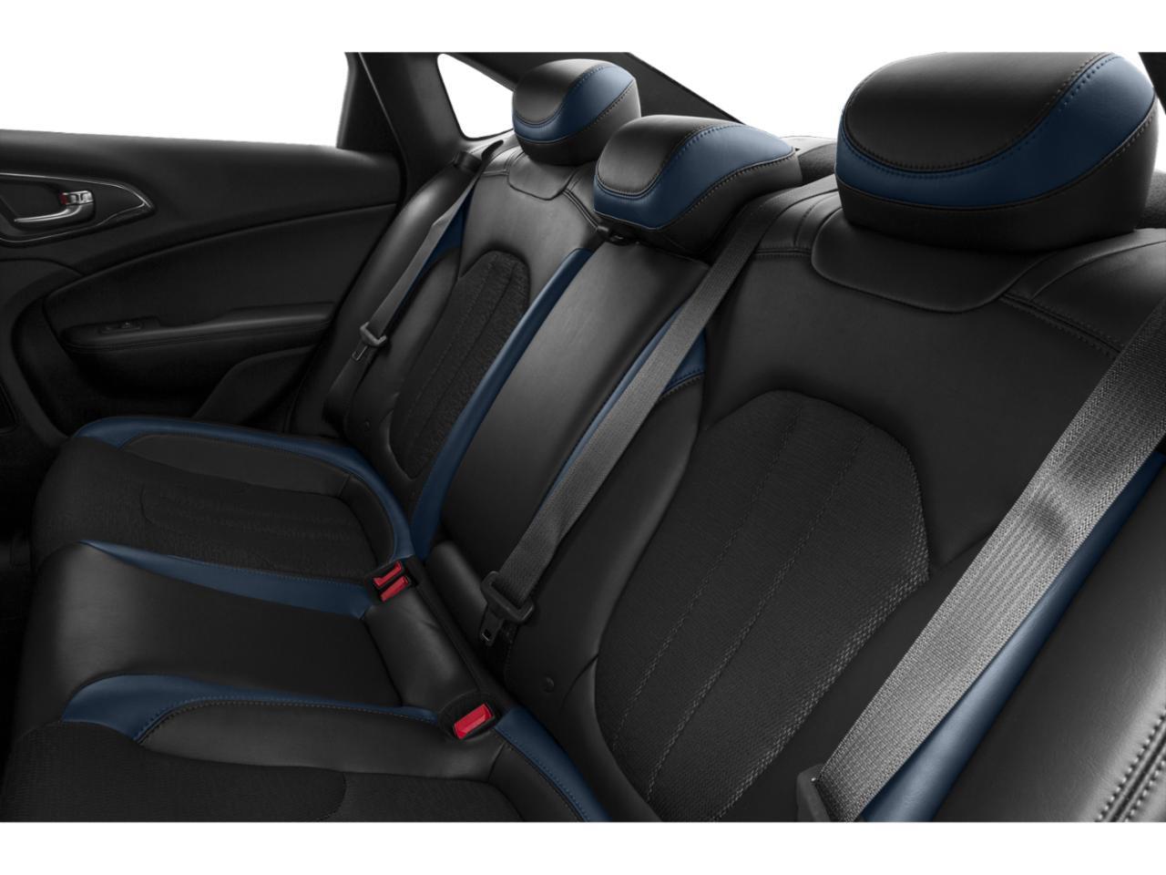 2015 Chrysler 200 S Akron OH