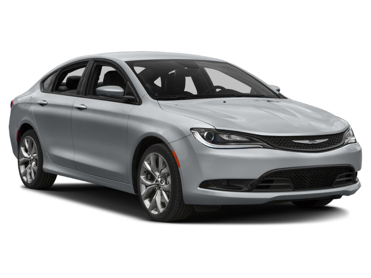 2015 Chrysler 200 S Akron OH