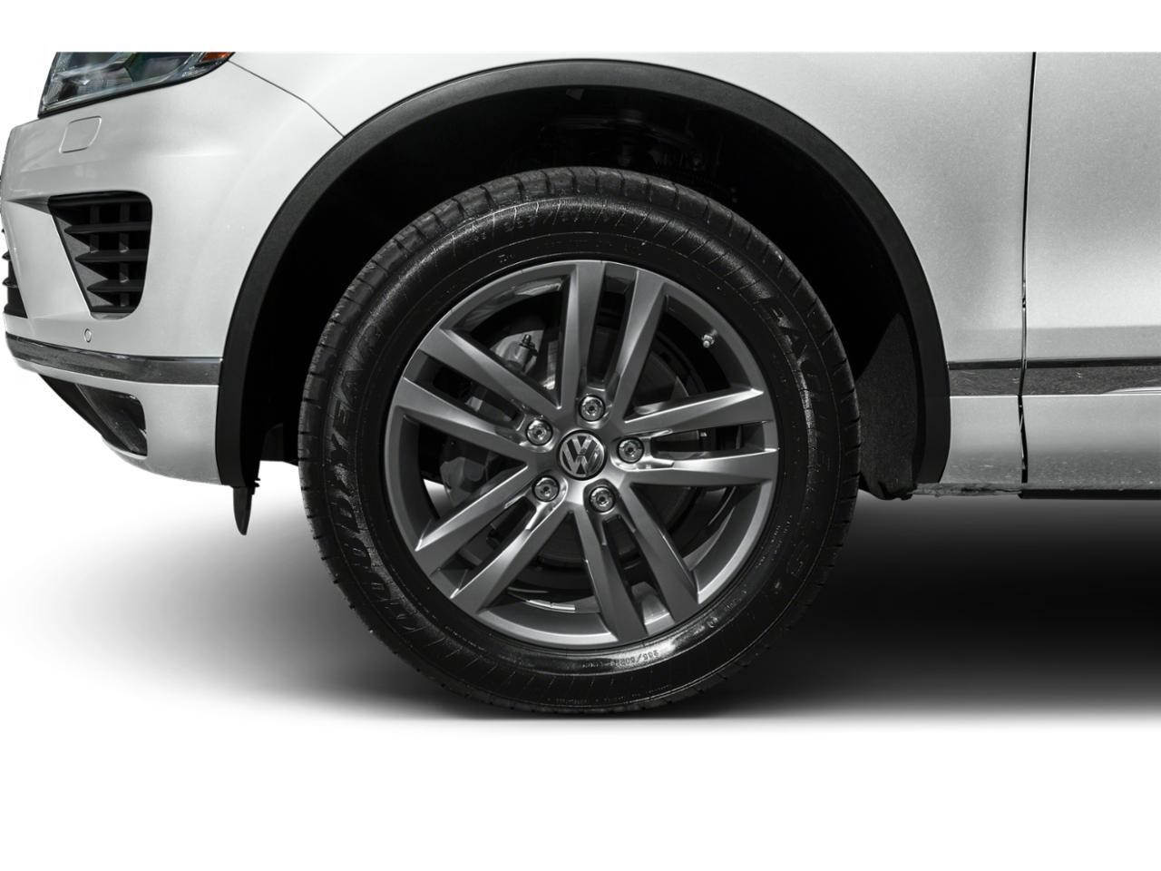 2015 Volkswagen Touareg VR6 Lux Chantilly VA