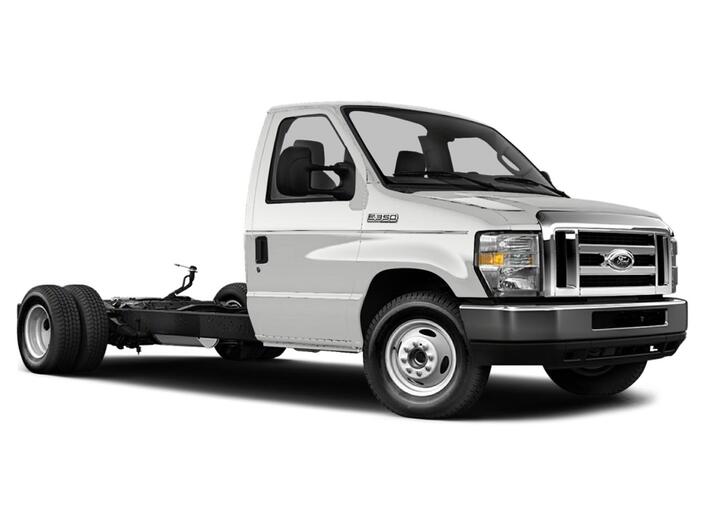 2018 Ford E-Series Cutaway  Oshkosh WI