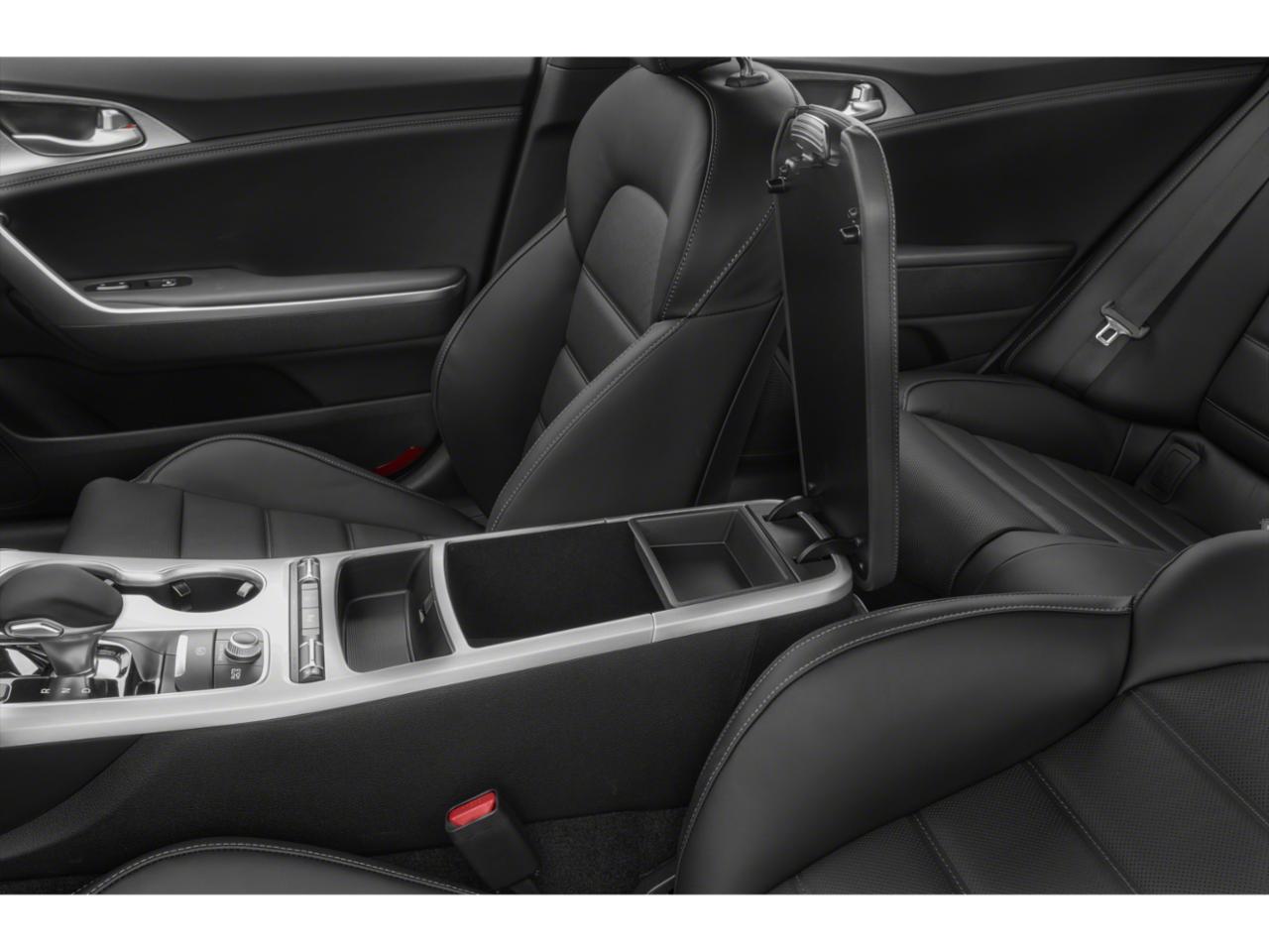 2019 KIA STINGER 4D SE Benwood WV