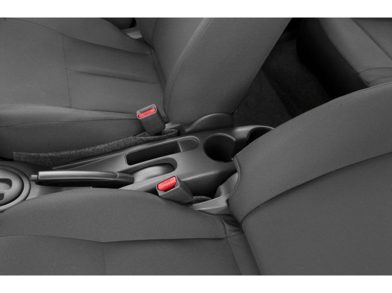 2019 Nissan Versa 1.6 SV Akron