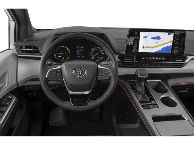 2021 Toyota Sienna XSE Laredo TX