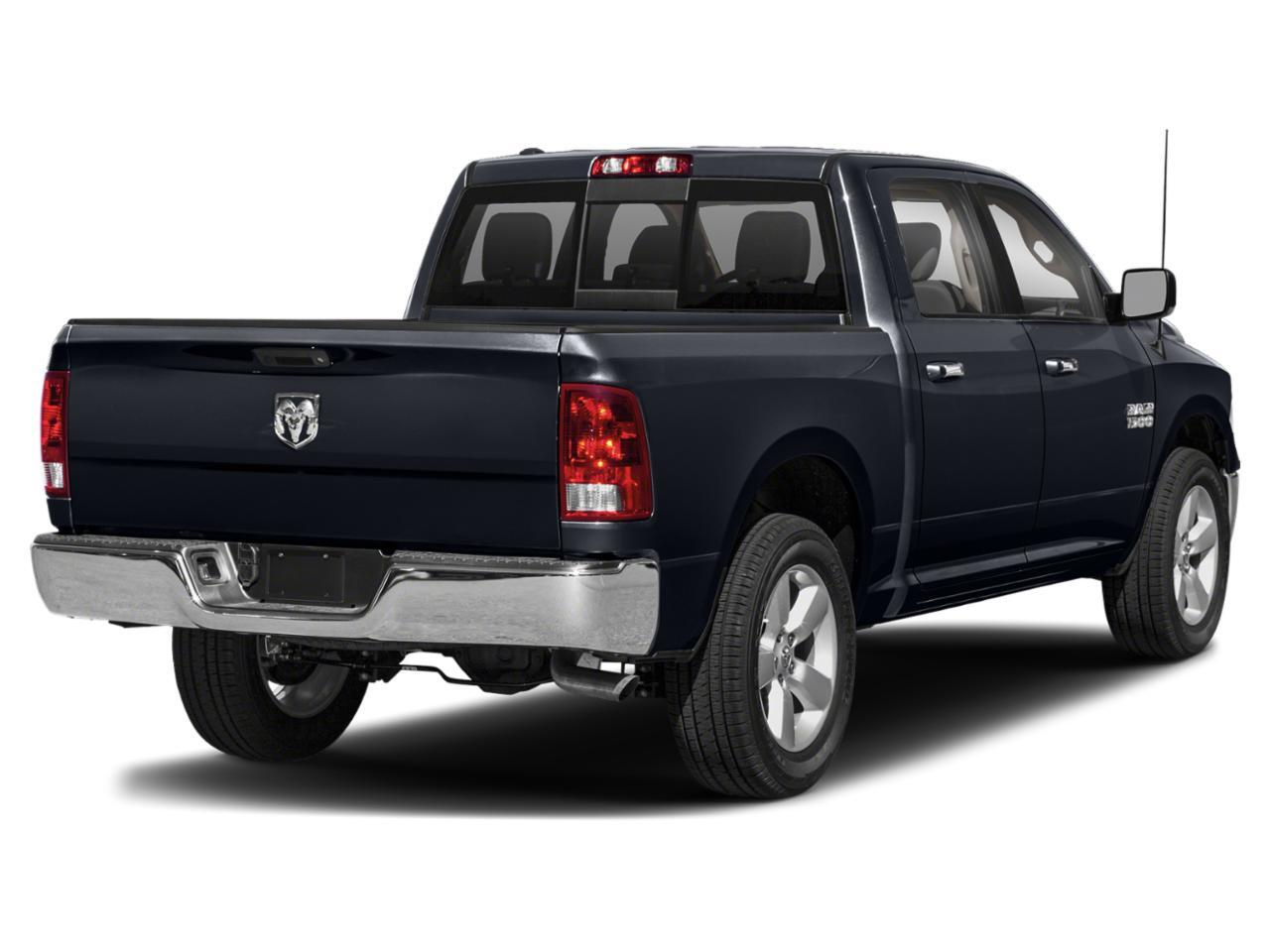 2022 RAM 1500 Classic SLT 4x4 4dr Crew Cab 5.5 ft. SB Pickup Chesterfield MI