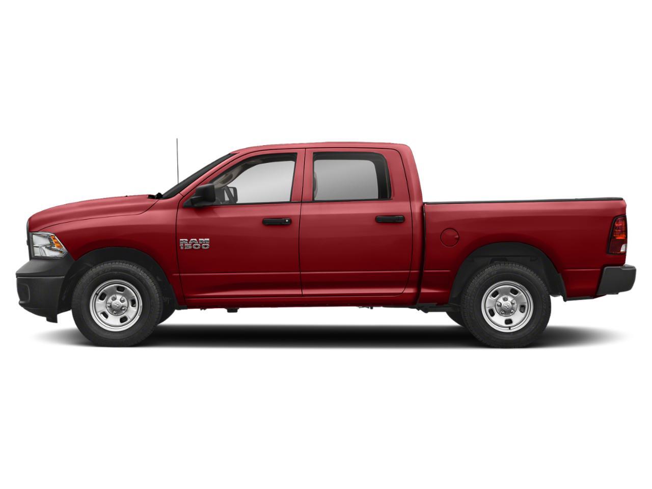2022 Ram 1500 Classic Express 4WD CREW CAB 5'7" BOX Listowel ON