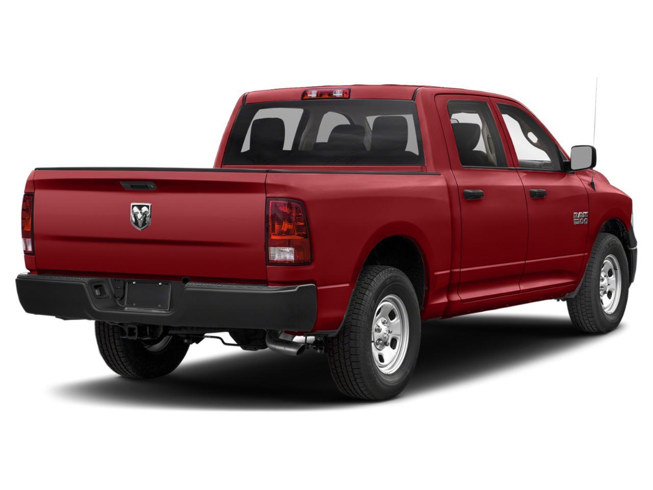 2022 Ram 1500 Classic Express 4WD CREW CAB 5'7" BOX Listowel ON
