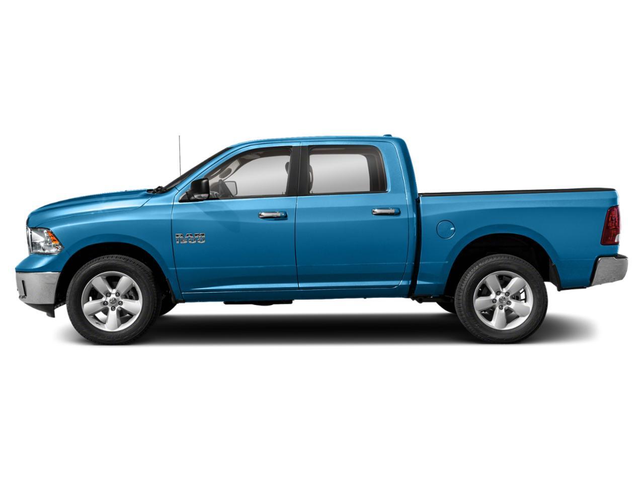 2022 Ram 1500 Classic Warlock 4WD CREW CAB 5&apos;7&quot; BOX Listowel ON