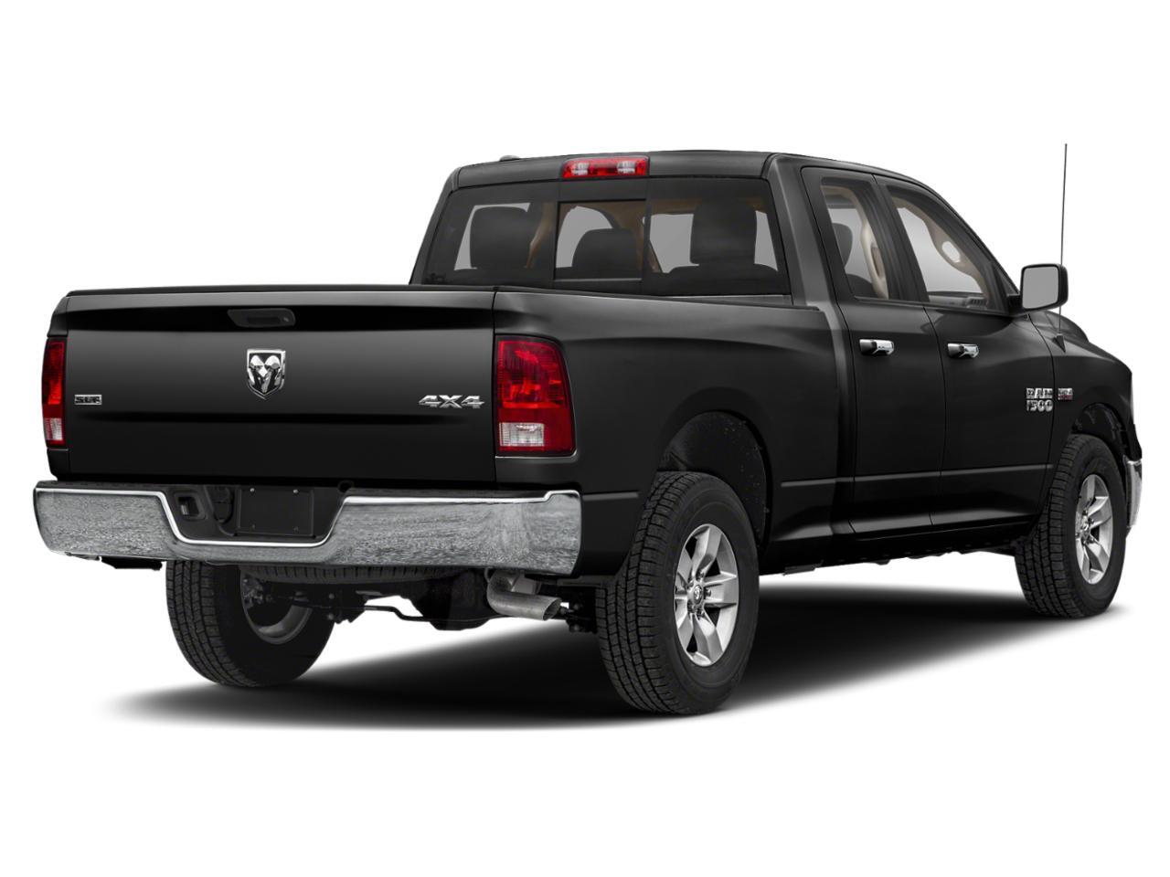 2022 Ram 1500 Classic Warlock 4WD QUAD CAB 6&apos;4&quot; BOX Listowel ON
