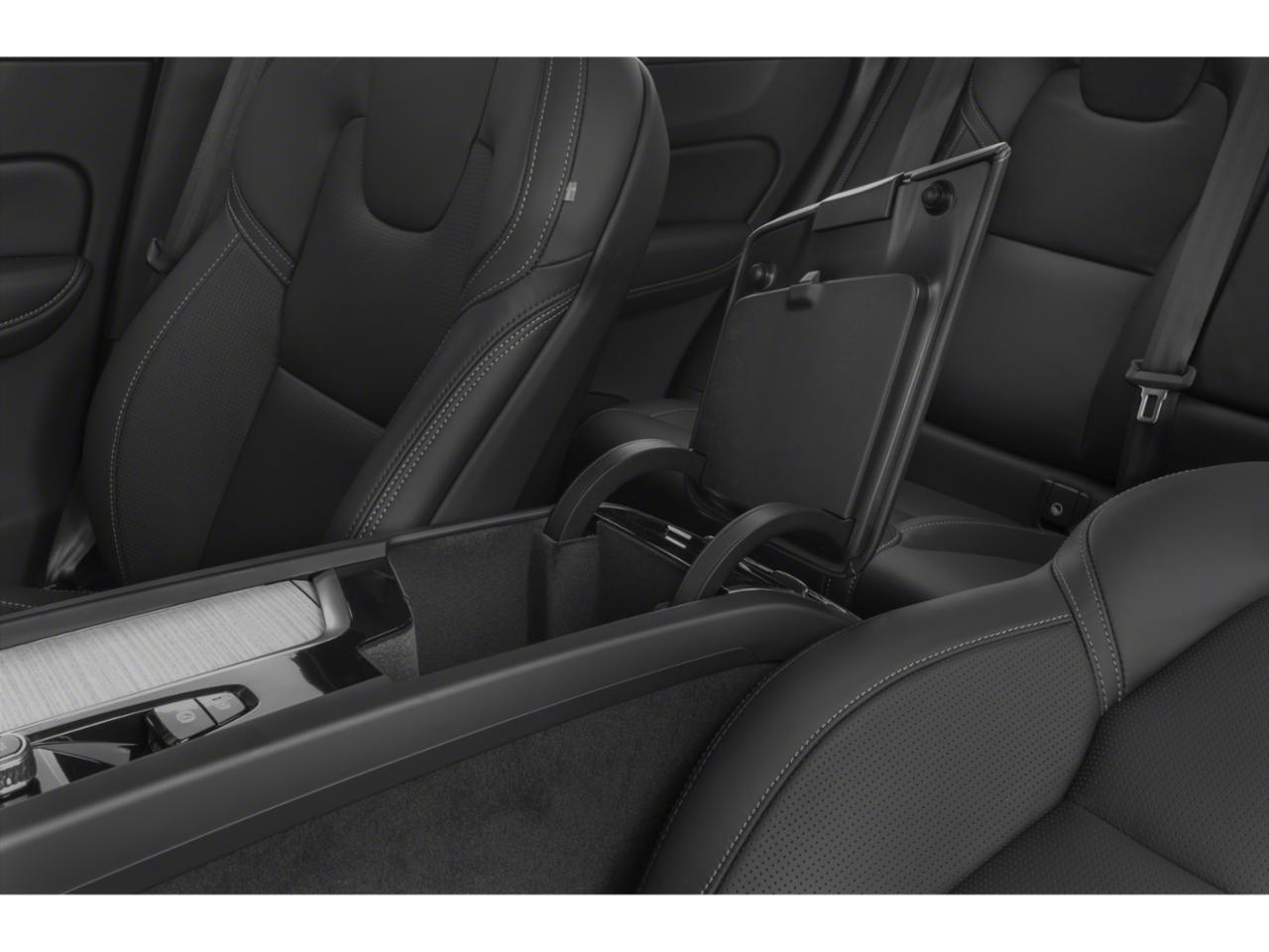 2022 Volvo XC60 B5 Momentum Roseville CA