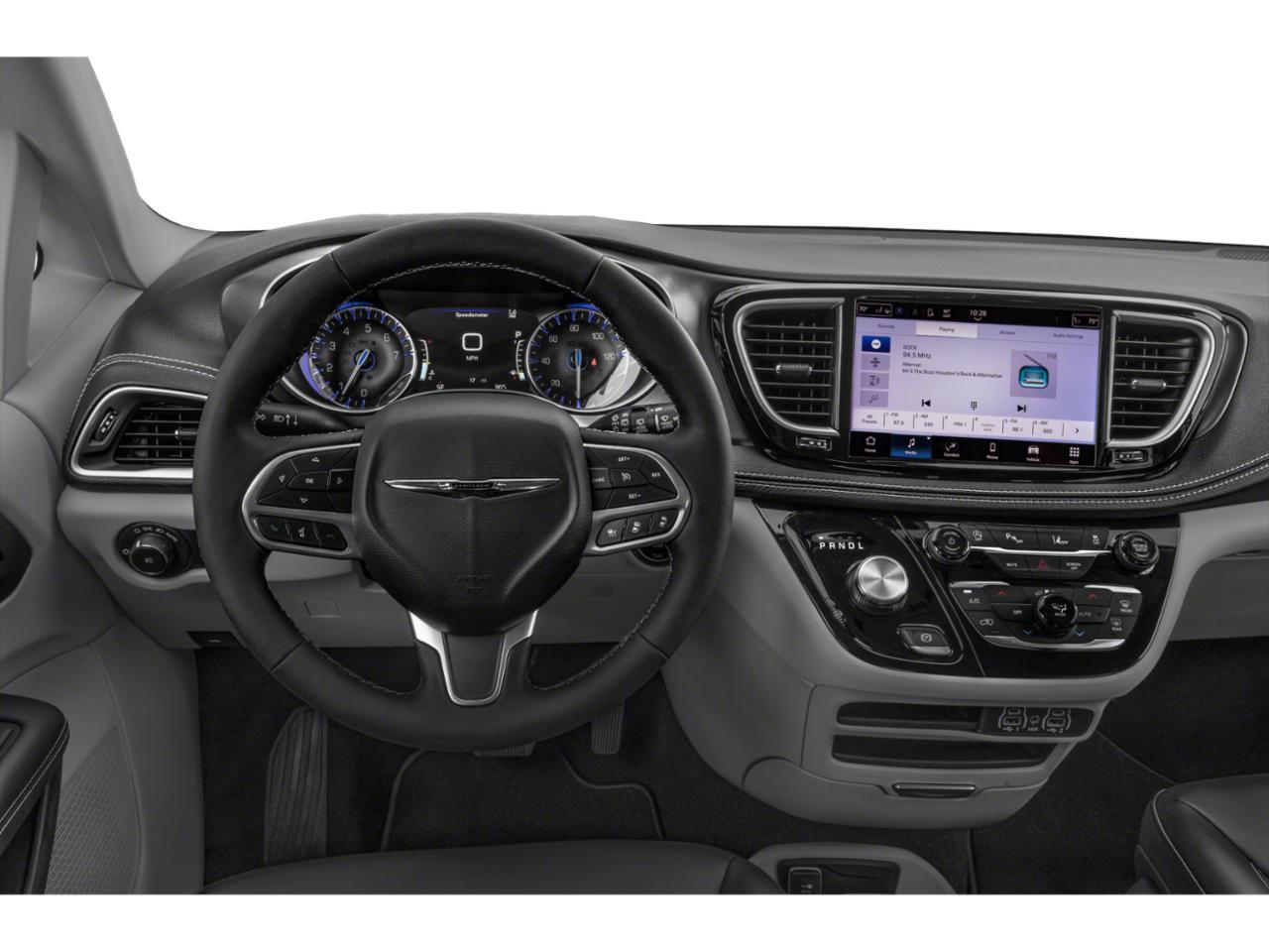 2023 Chrysler Pacifica Touring L Akron