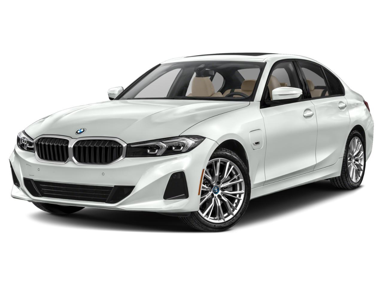 2024 BMW 330e .