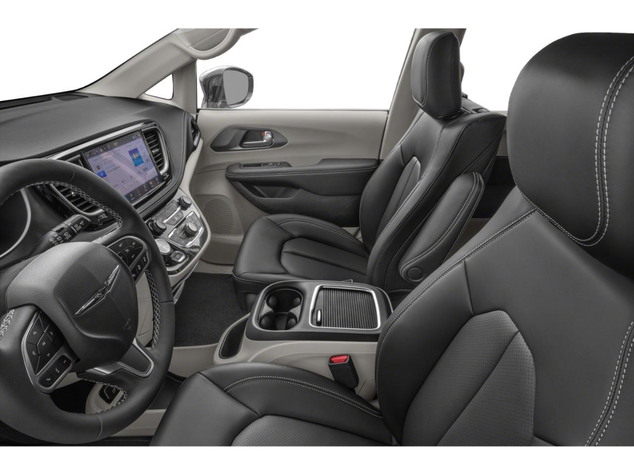 2024 Chrysler Pacifica Select Beeville TX