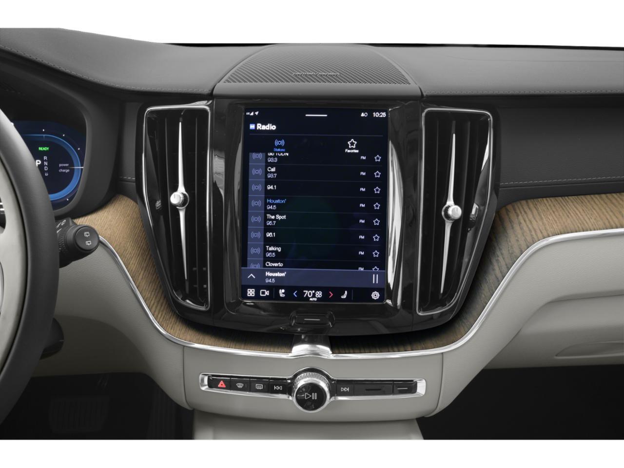 2024 Volvo XC60 Recharge Plug-In Hybrid Ultimate Hunt Valley MD