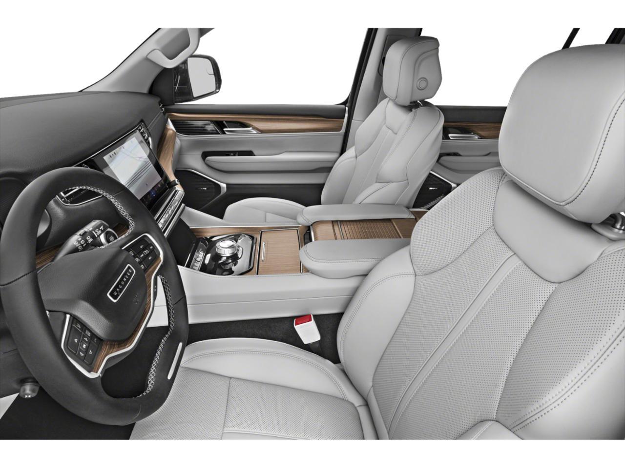 2025 Jeep Wagoneer L Base Watertown SD