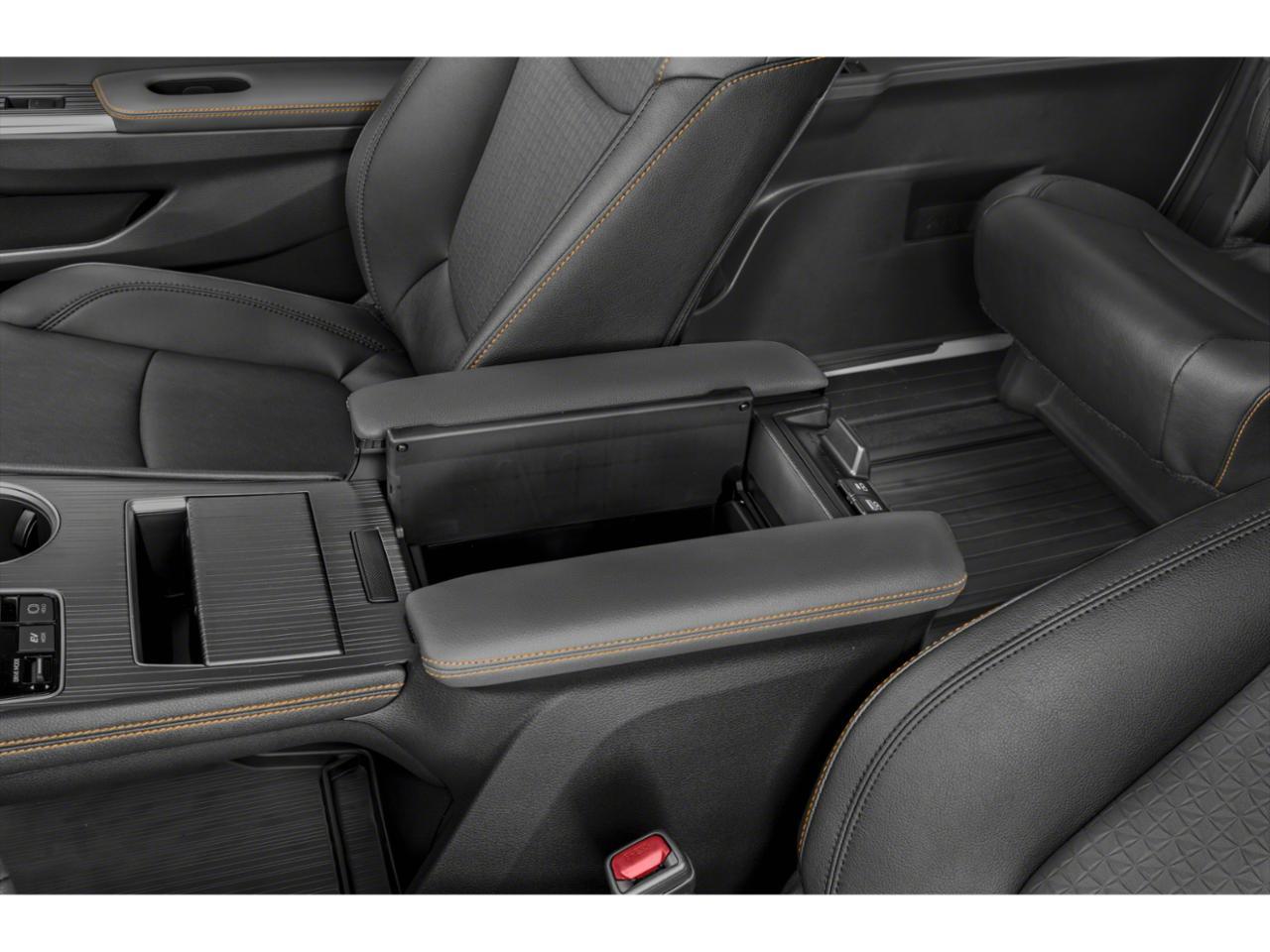 2025 TOYOTA SIENNA Woodland Edition Vacaville CA