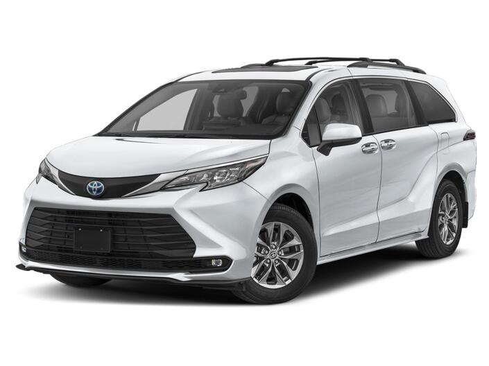 2025 Toyota Sienna XLE 7 Passenger Oshkosh WI