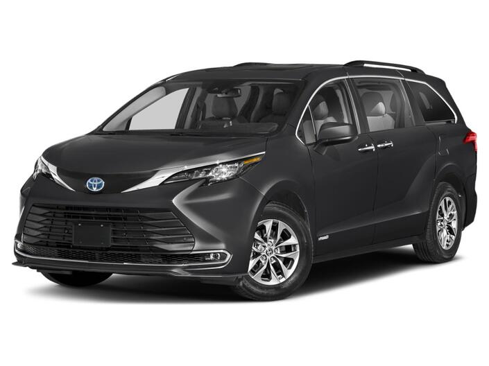 2025 Toyota Sienna XLE 8 Passenger Oshkosh WI