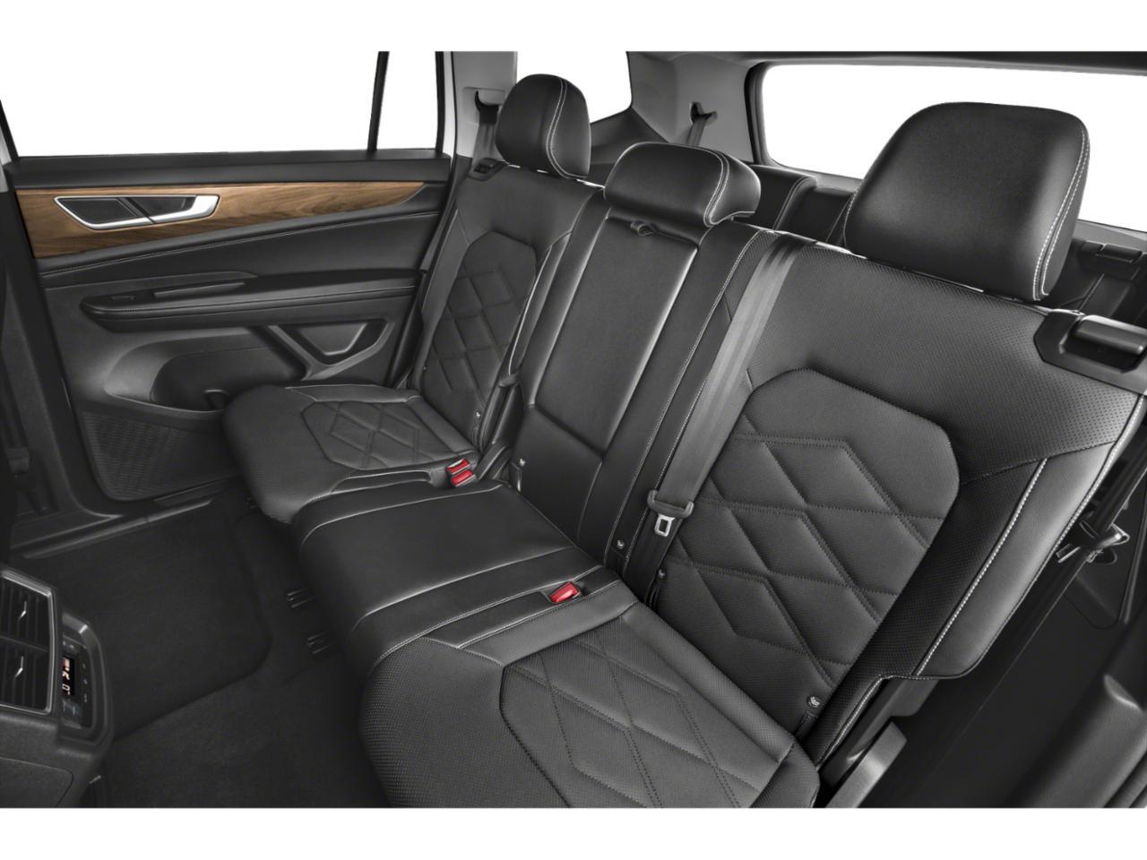 2025 Volkswagen Atlas 2.0T SE w/Technology Green Bay WI