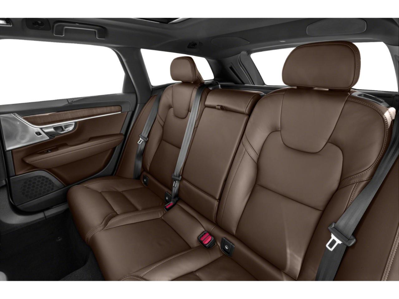 2025 Volvo V90 Cross Country B6 Hunt Valley MD
