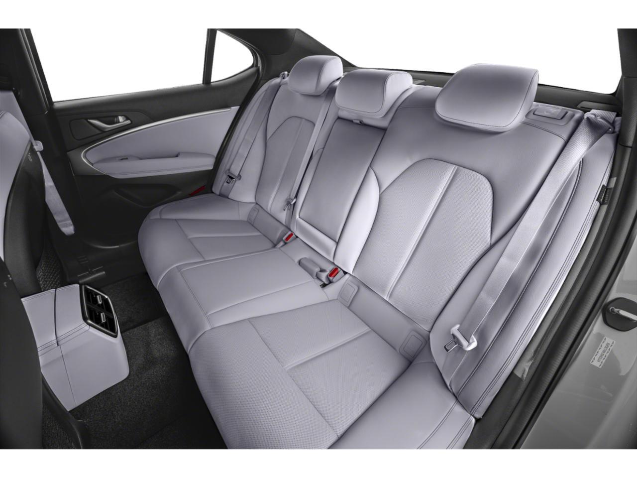 2026 Genesis G70 2.5T Standard