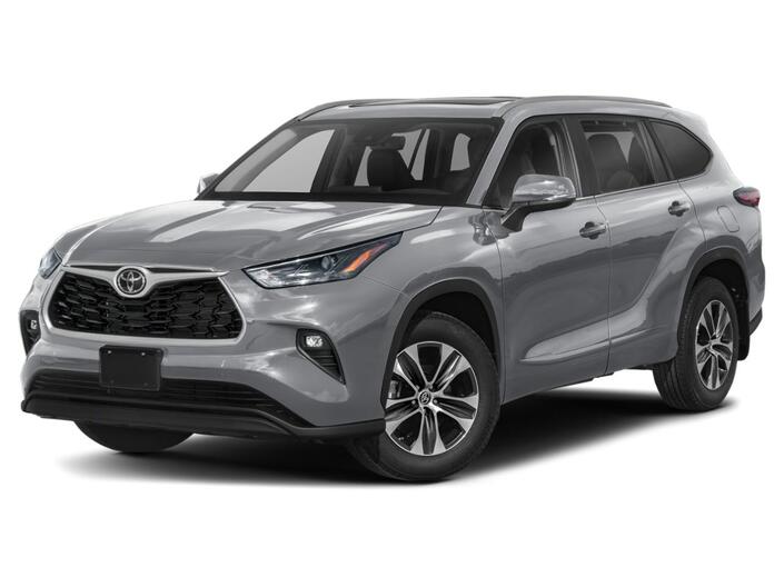 2026 Toyota Highlander XLE Oshkosh WI