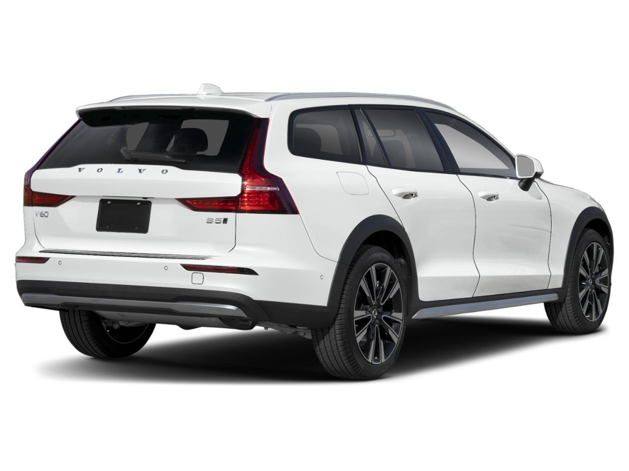 2026 Volvo V60 Cross Country B5 Plus Hunt Valley MD