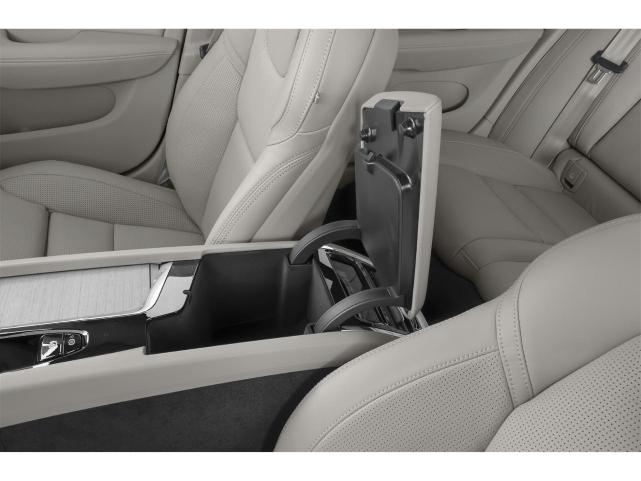 2026 Volvo V60 Cross Country B5 Plus Hunt Valley MD