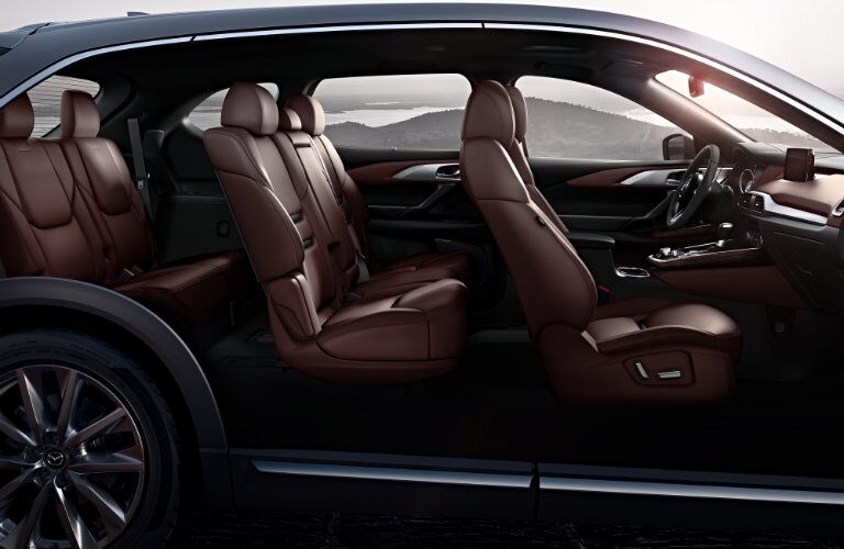 passenger legroom and seat materials in the 2016 mazda cx-9