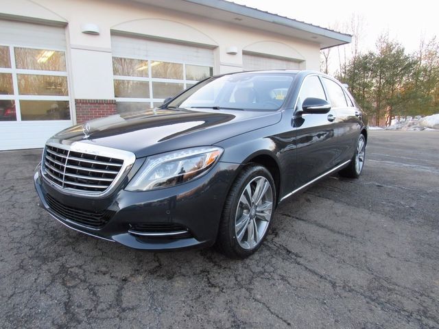2017 Mercedes-Benz S 550 Long wheelbase 4MATIC® 2017 Mercedes-Benz S 550 Long wheelbase 4MATIC®