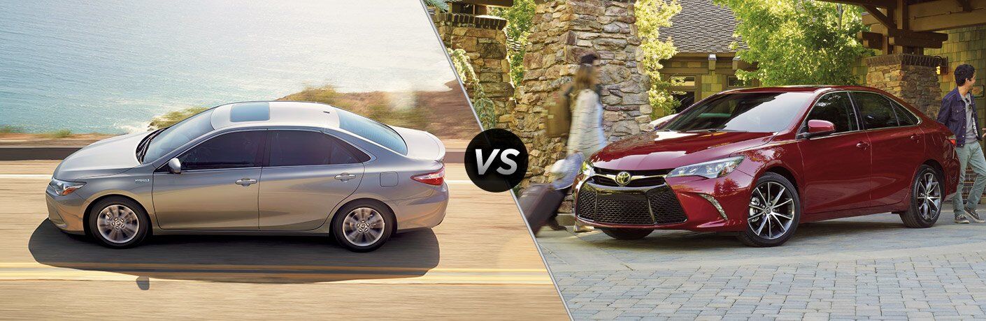 2017 Toyota Camry SE vs. XSE