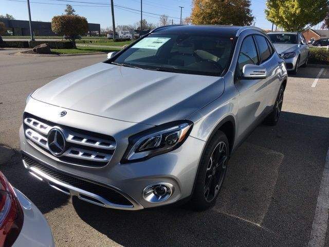 Mercedes-Benz GLA 250 4MATIC® SUV Mercedes-Benz GLA 250 4MATIC® SUV