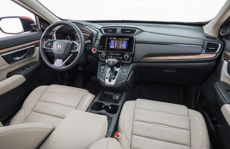 front seats and dashboard of the 2018 Honda CR-V