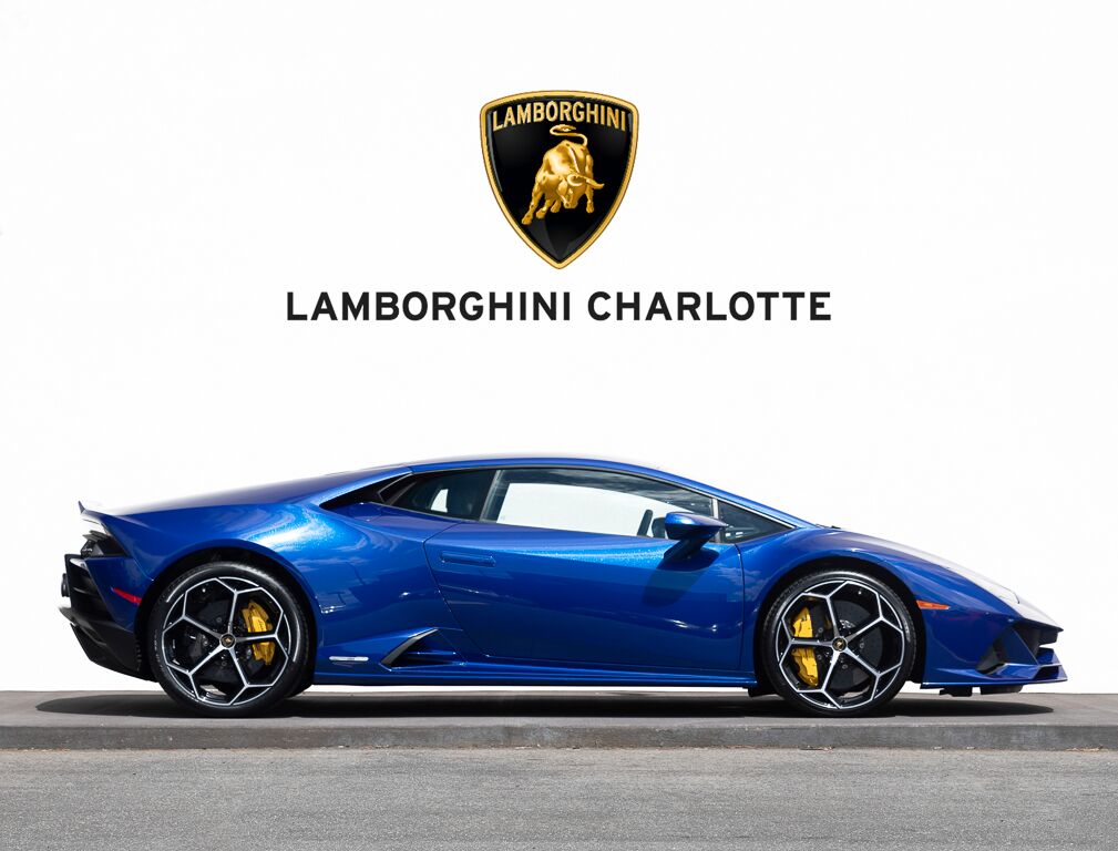 2020 Lamborghini Huracan EVO in Blu Sidaris