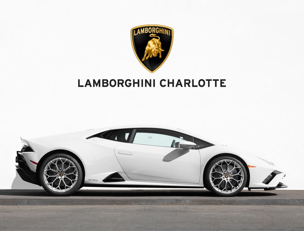 2021 Lamborghini Huracan EVO RWD in Bianco Icarus