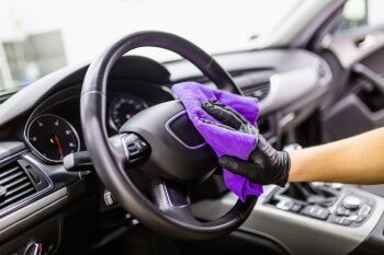 cleaning your used car before selling