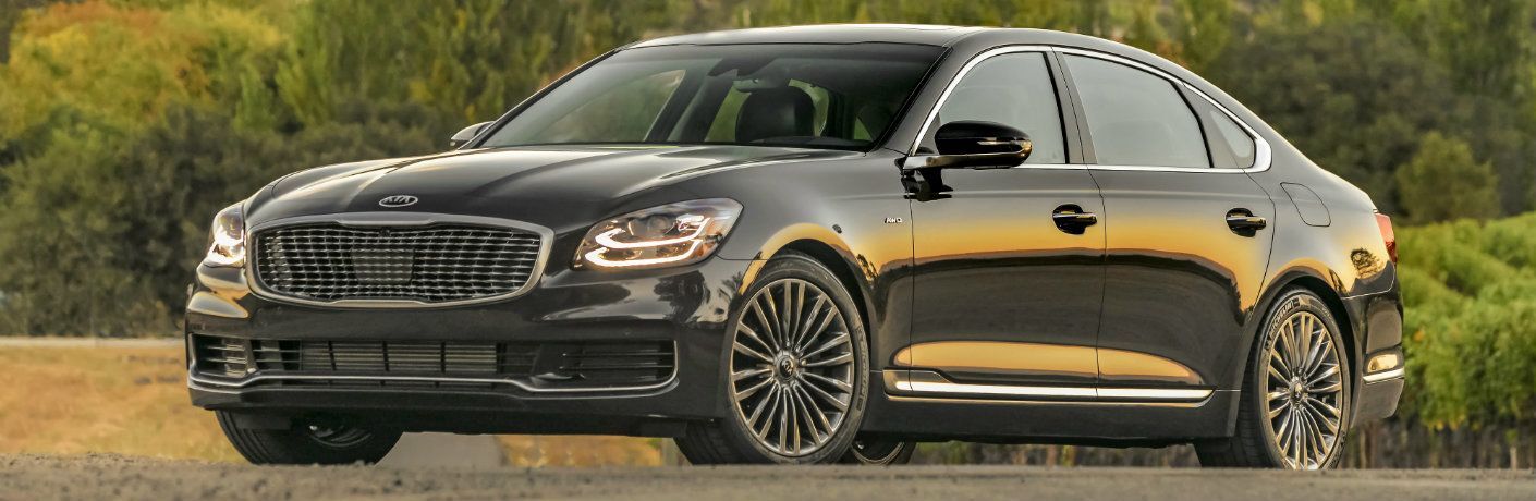 2019 Kia K900 luxury sedan