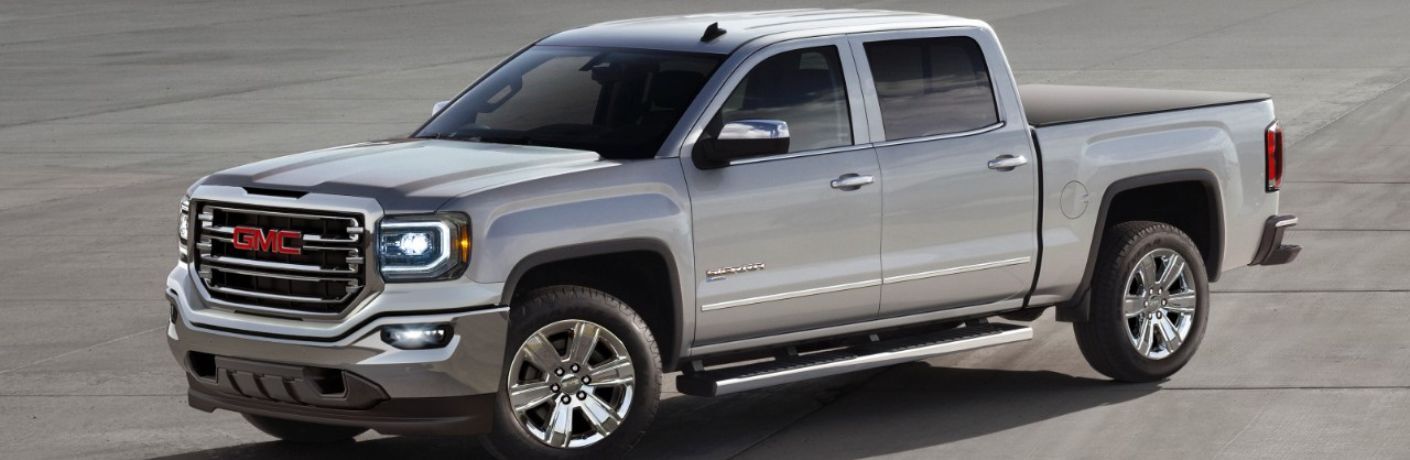 Front Quarter View of the 2016 GMC Sierra