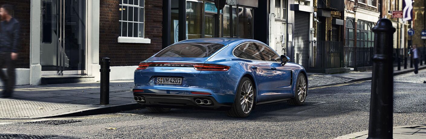 2020 Porsche Panamera exterior profile