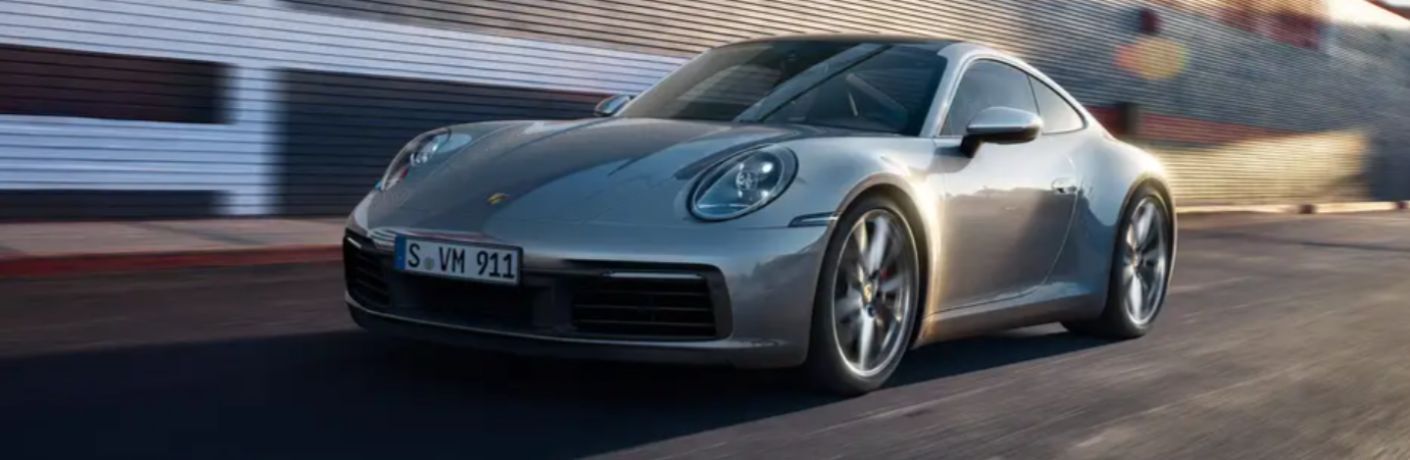 2022 Porsche 911 Carrera front quarter view