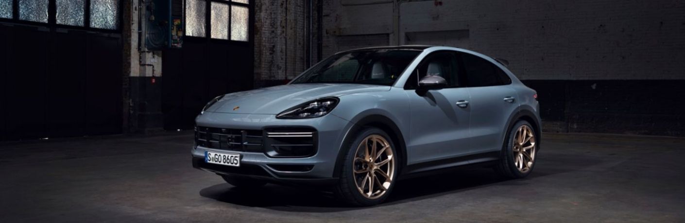 2022 Porsche Cayenne Turbo GT back exterior look