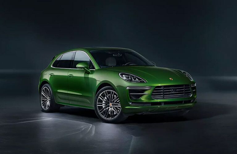 A front right quarter photo of the 2020 Porsche Macan.