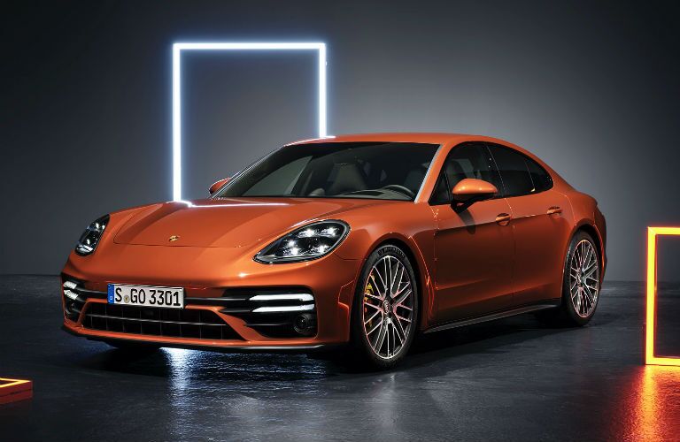A front left quarter photo of the 2021 Porsche Panamera.